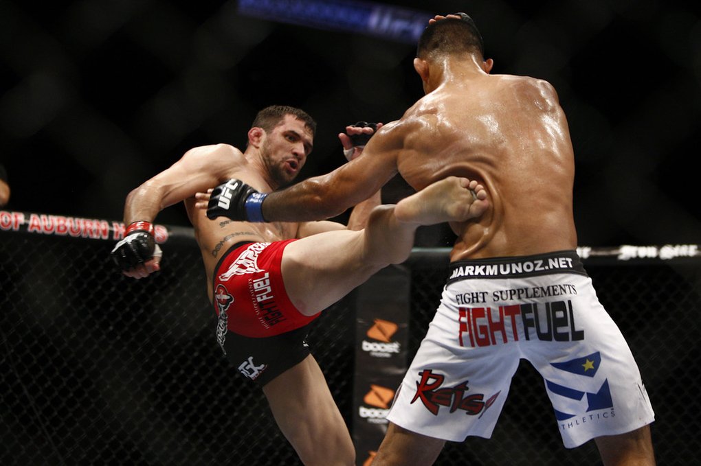 Boxing liver shot